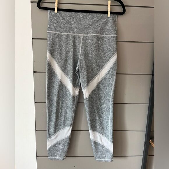 aerie Pants - Aerie‎ chill play move capri leggings size Large grey with white mesh stripes